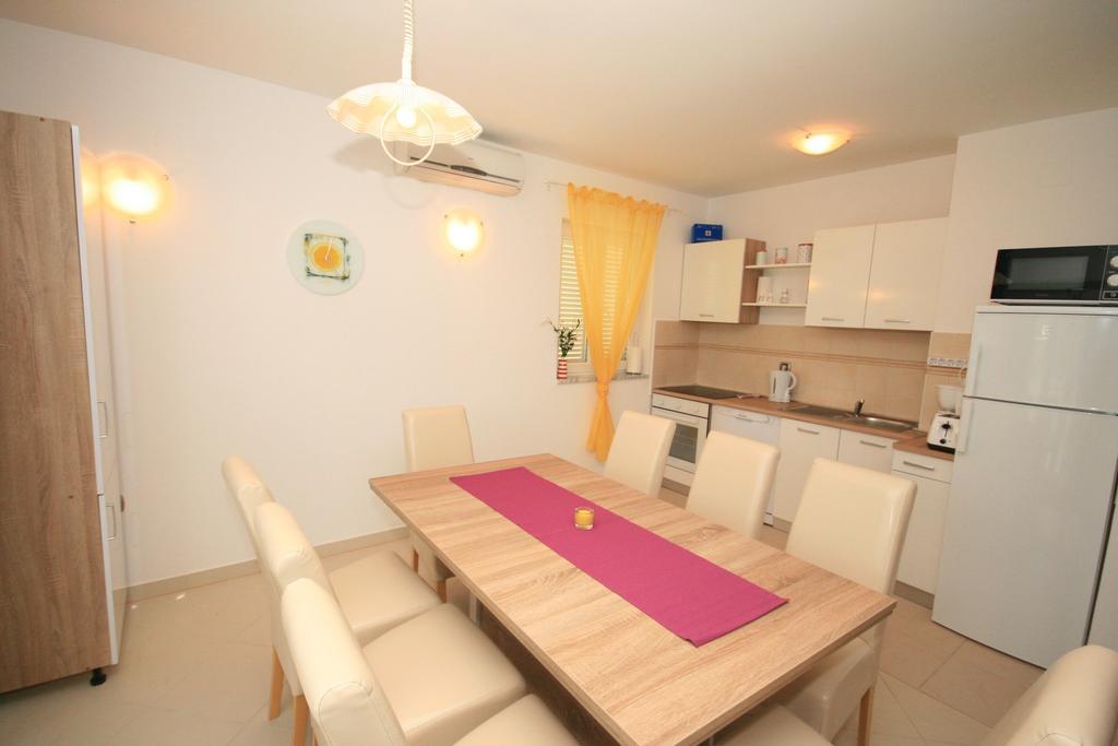 Apartment Mimoza 6, Baska, Krk מראה חיצוני תמונה