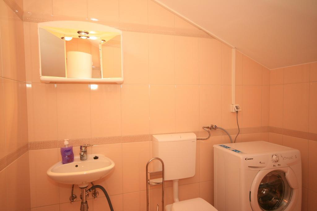 Apartment Mimoza 6, Baska, Krk מראה חיצוני תמונה