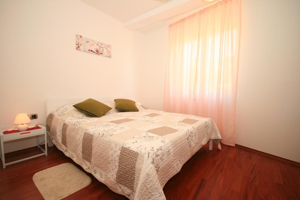 Apartment Mimoza 6, Baska, Krk מראה חיצוני תמונה