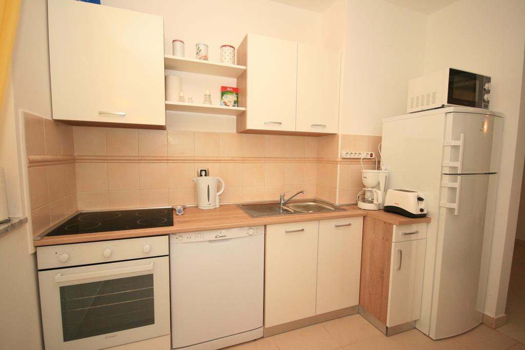 Apartment Mimoza 6, Baska, Krk מראה חיצוני תמונה